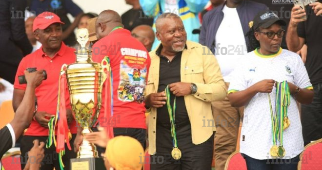 Le Stade Migovéen reçoit enfin son trophée de champion du National-Foot 2